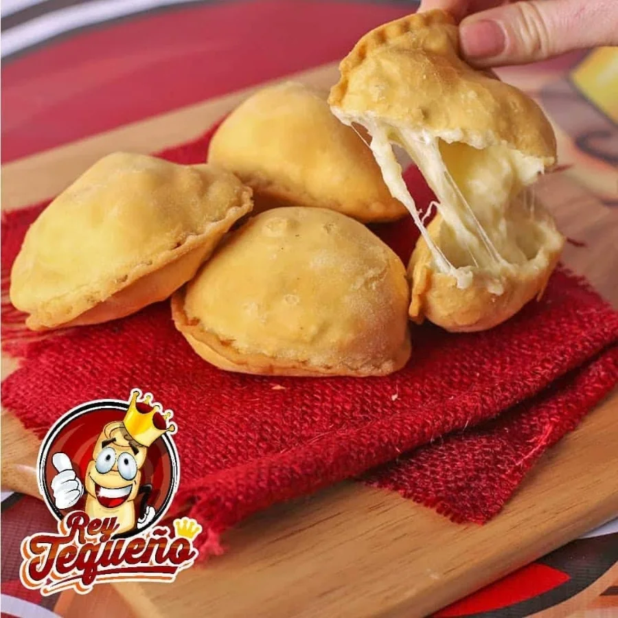 Rey Tequeno - Pastelito cheese potato